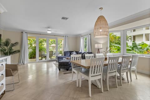 Sleeps 40+/24 Bedrooms/Atlantis