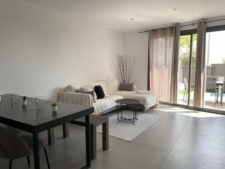 Elegancia Y Confort En Casa Moncerrat - Villanueva y Geltrú