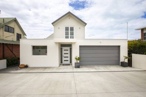 CBay Executive Accommodation
