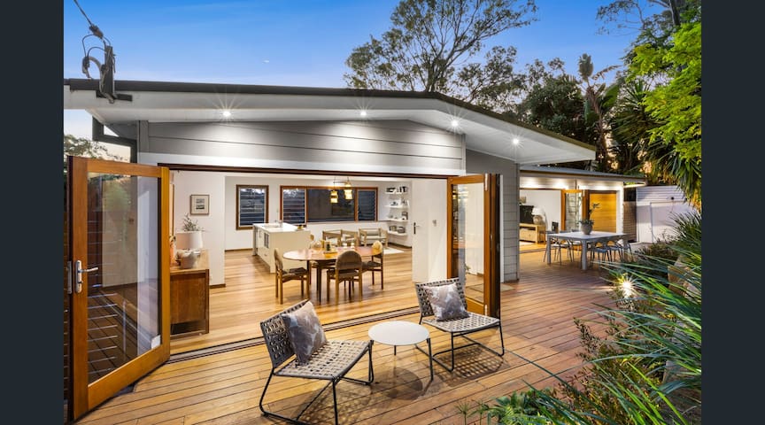 Tropical sun-filled oasis