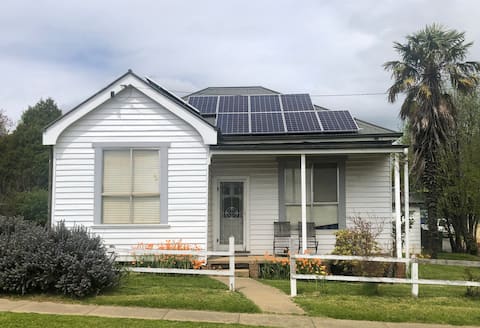 Breakaway Cottage