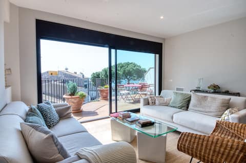 Airbnb con mejor rendimiento: Luxury duplex in the center en Palafrugell