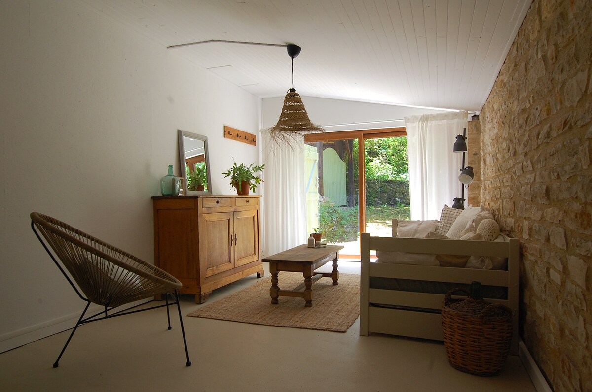 Top Airbnb: Gîte Les Fleurs Sauvages à Lot