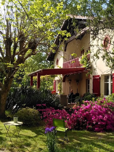 Large holiday home in Mimizan