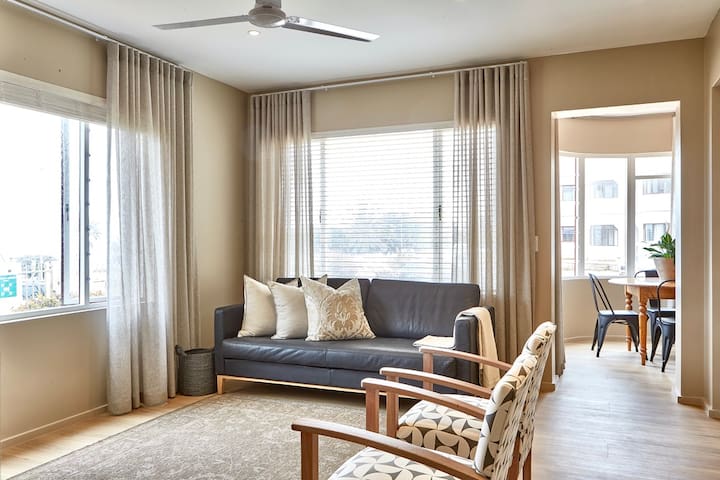 Tidal Pool Beachfront Apartment