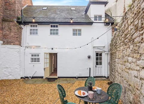 Crown Cottage - Exclusive discounts - Free parking