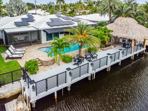 Waterfront - Luxury Villa w/ Heated Saltwater Pool