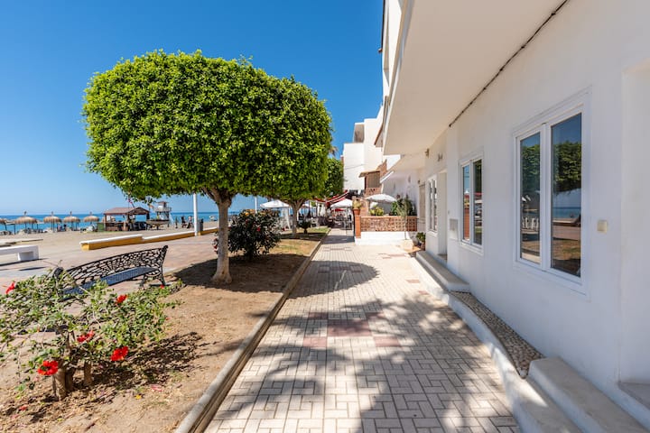 Wintowinrentals Dream Home On The Beachfront - Rincón de la Victoria
