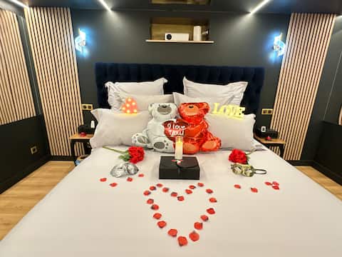 Love Room Romantic Suite and Spa