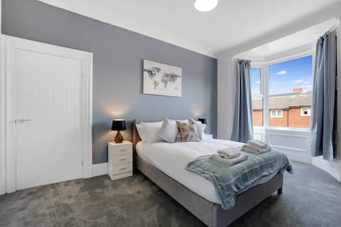 4BR South Shields Stay | Sleeps 8| by Stay With Us