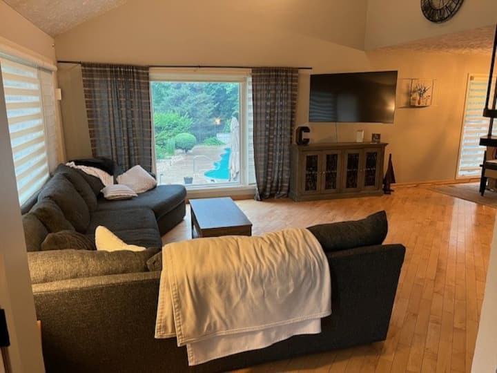 მისაღები ოთახი 1