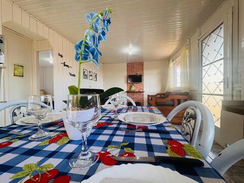 Casa Ampla|2 Bedrooms|Garage|Up to 9 Guests!