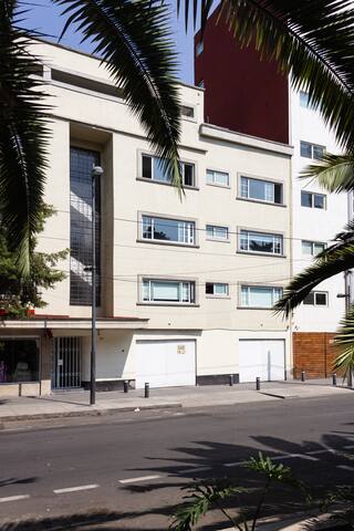 Two Designful Apts in Roma Norte gallery image 5