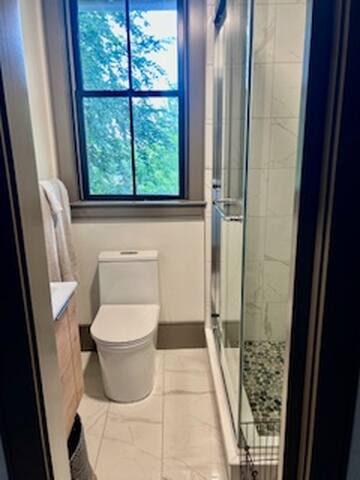 Luxury Charlestown! city home! gallery image 5