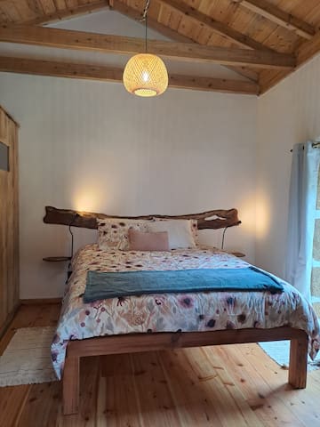 Entire home with 1 bedrooms in Azores - Casa Florescer ~Blossom house