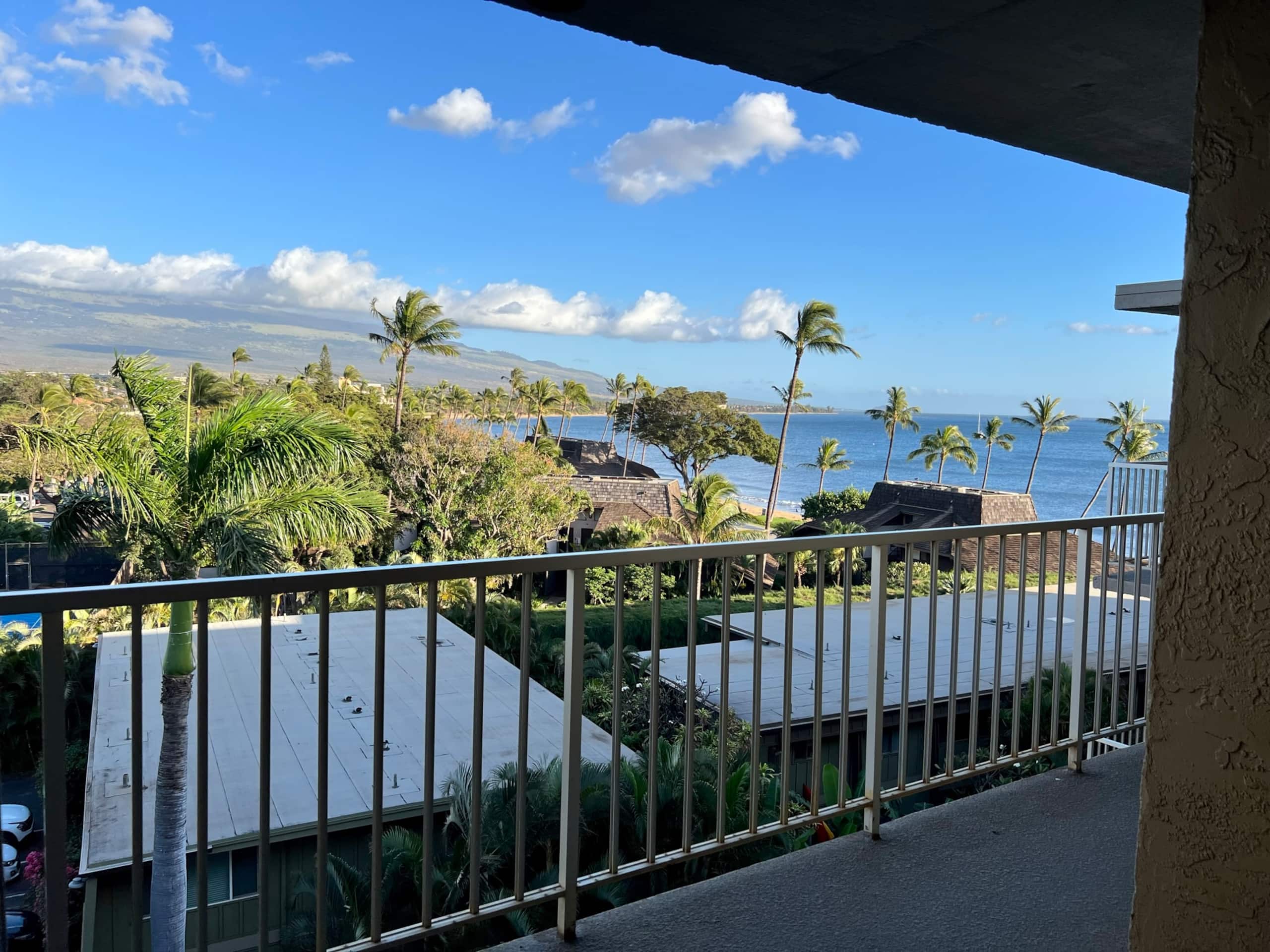 Condo in Kihei · ★4.89 · 1 bedroom · 2 beds · 2 baths - Image 27