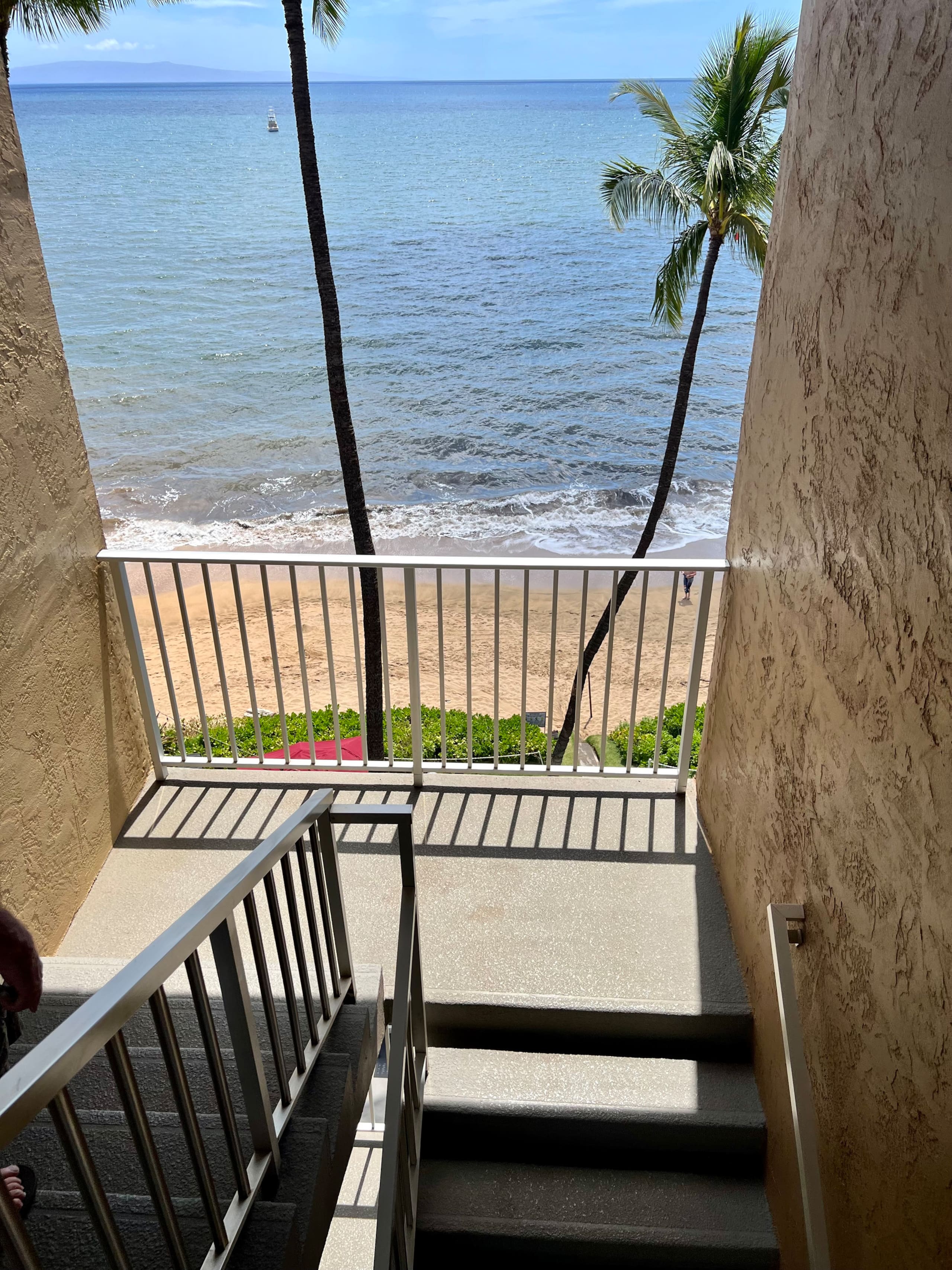Condo in Kihei · ★4.89 · 1 bedroom · 2 beds · 2 baths - Image 4
