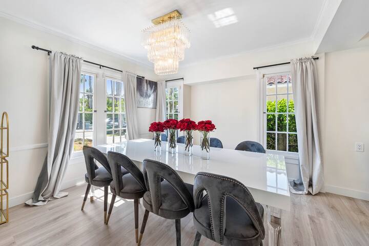 Perfect Entire Home /Heated Pool gallery image 2