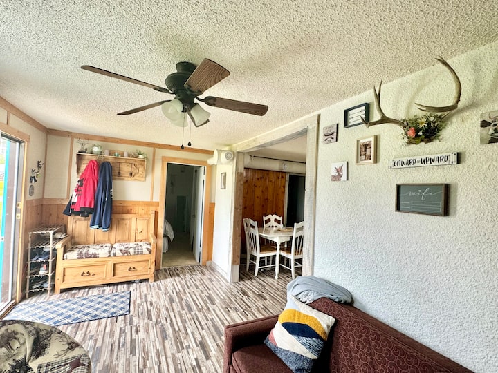 Family Friendly Beach House/cabin - Alberta