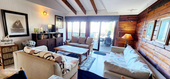 Milkwood Lodge 10 - Sleeps 4 - Port Edward