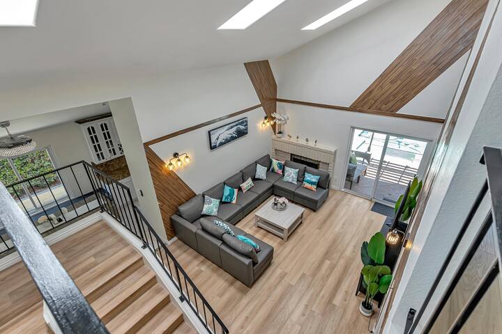 *Tropical Bliss – Heated Spa/Games/12 min to dwtn gallery image 2