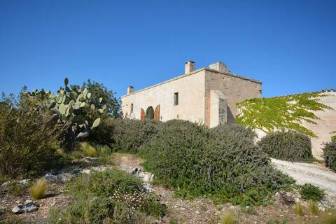 Masseria di charme con piscina vicino ad Otranto
