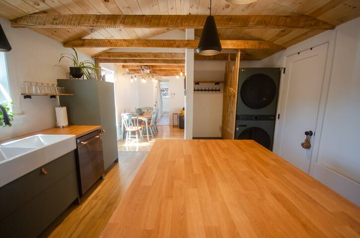 Off The Wharf Cottage gallery image 5