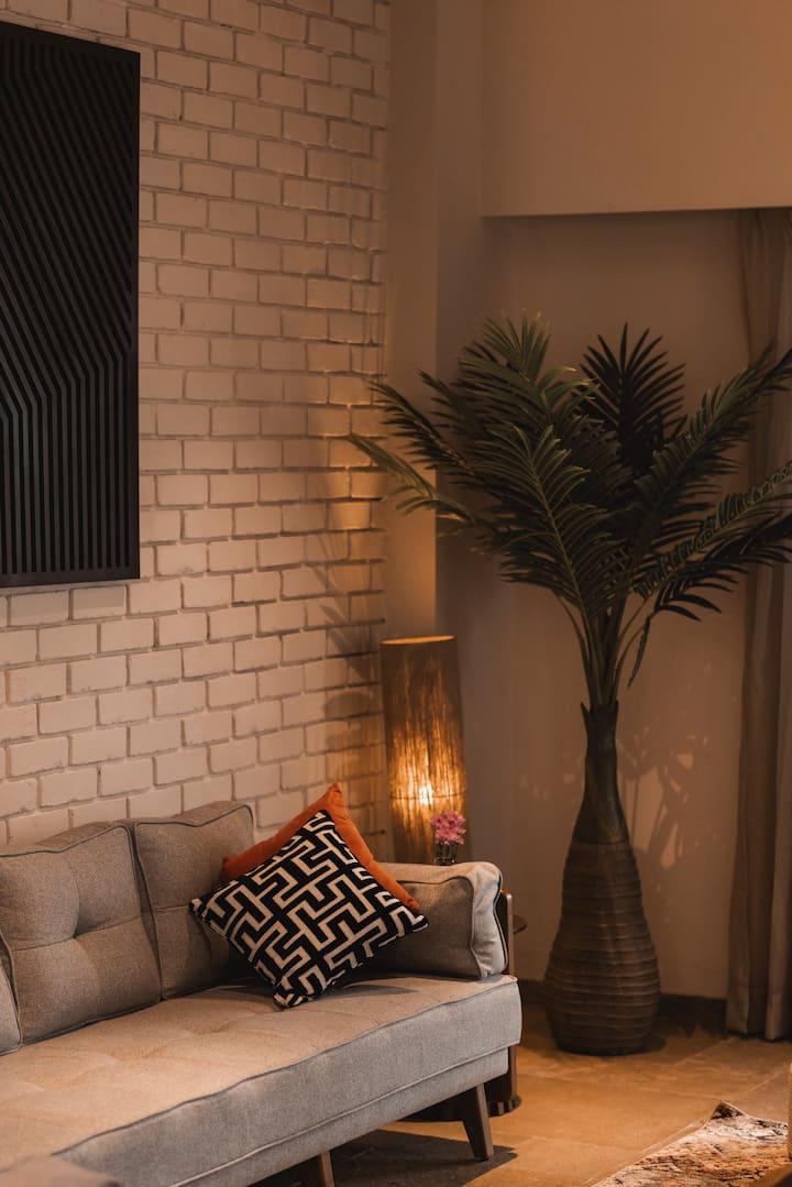 Living room image 6