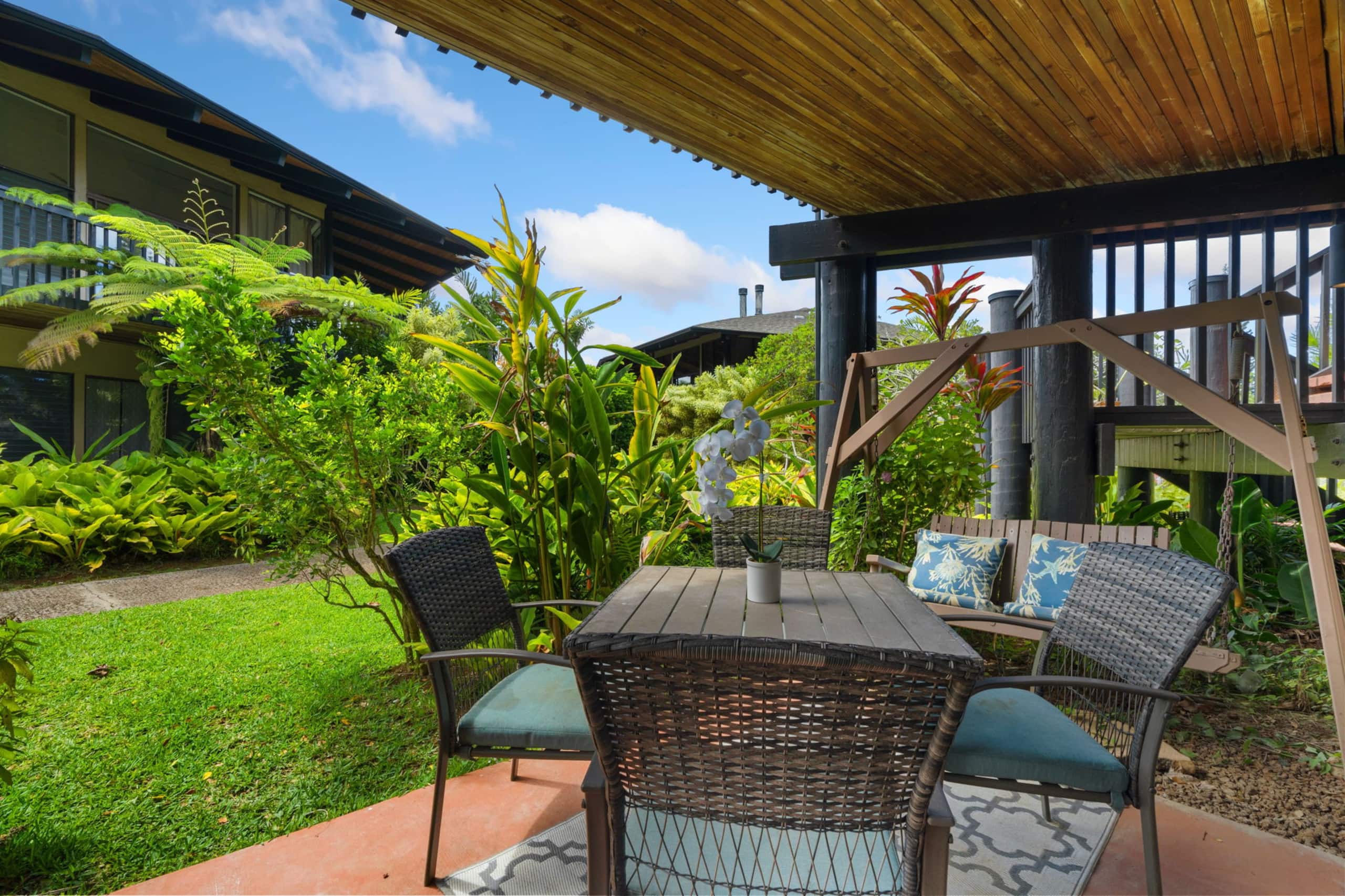 Home in Princeville · ★4.7 · 2 bedrooms · 2 beds · 2 shared baths - Image 9