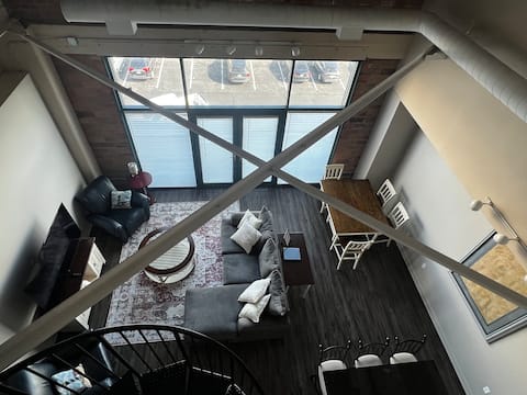 Top performing Airbnb: Lakefront Loft for 8 | Downtown & Cedar Point in Sandusky