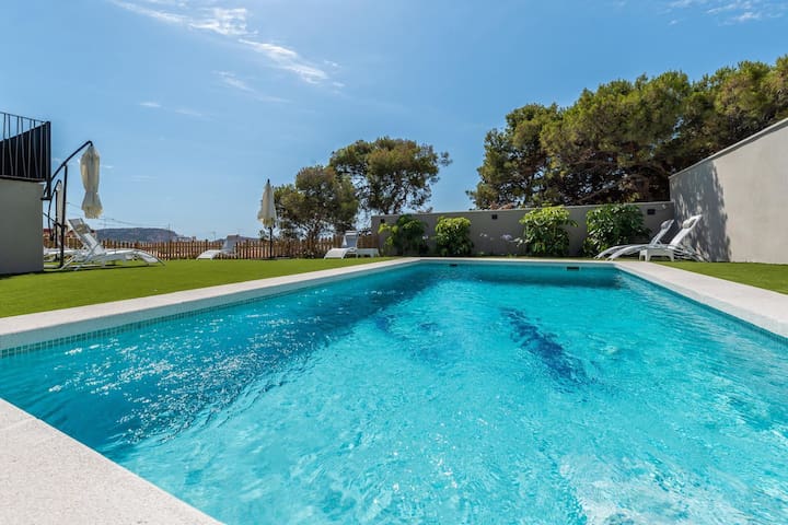 Grupo Caiba managed Airbnb listing 1