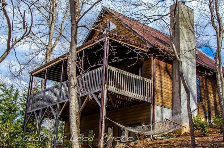 Mountain to Sea trail access out your front door