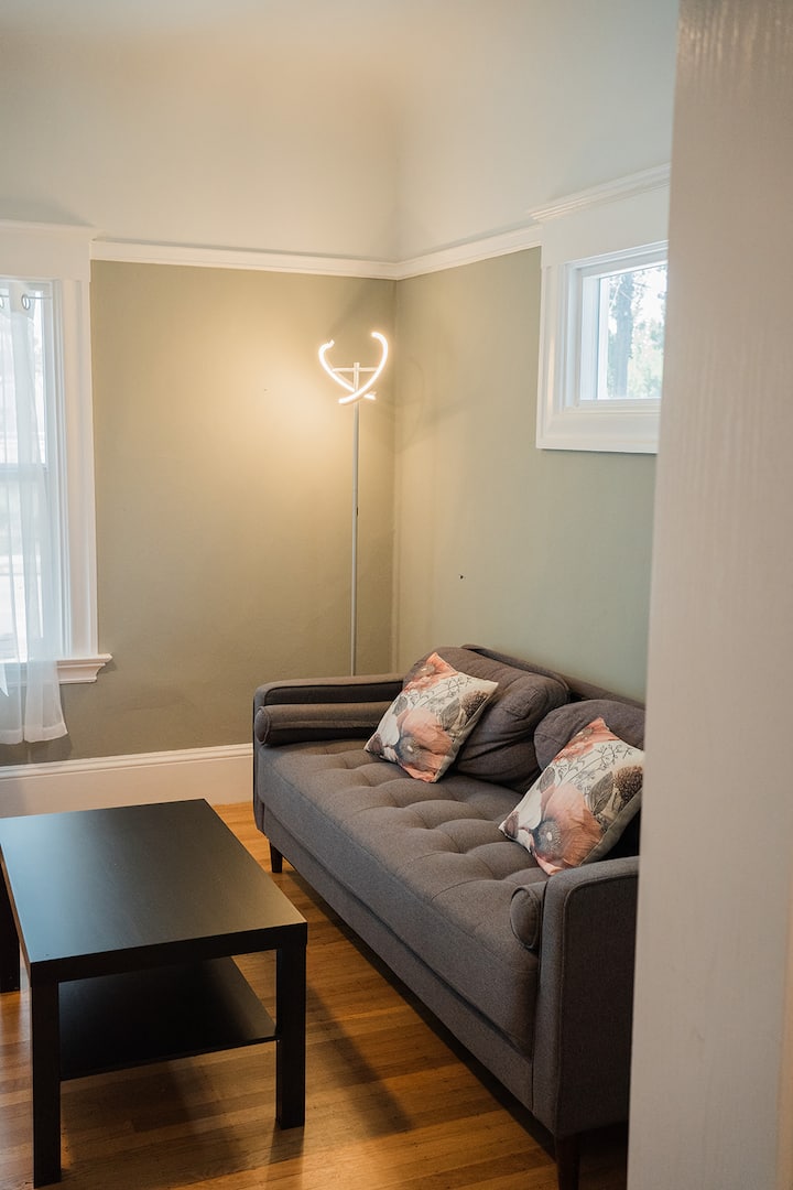 2336a- Upper 3b2b Unit W/ Laundry Near Uc Berkeley - Berkeley, CA
