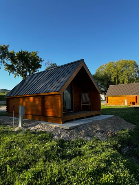 River Side Glamping Cabin