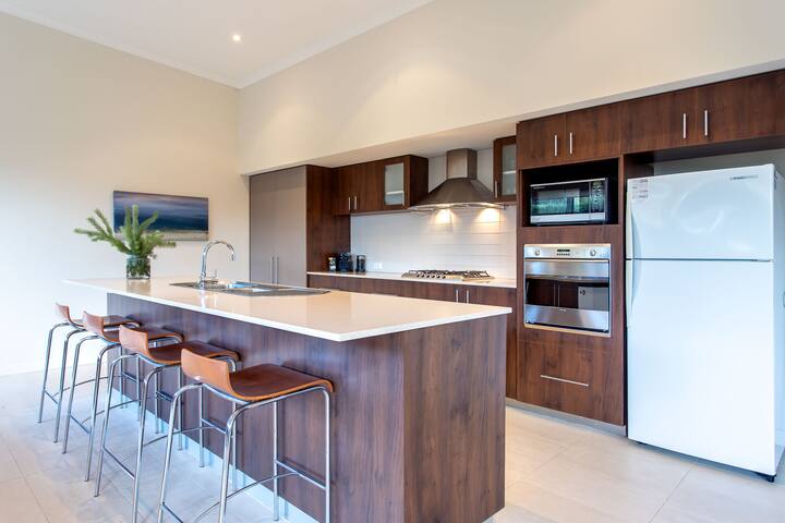 Indigo I Private Properties gallery image 4