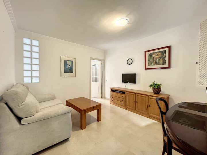 Alo Urban Sunshine Apartment - Estepona