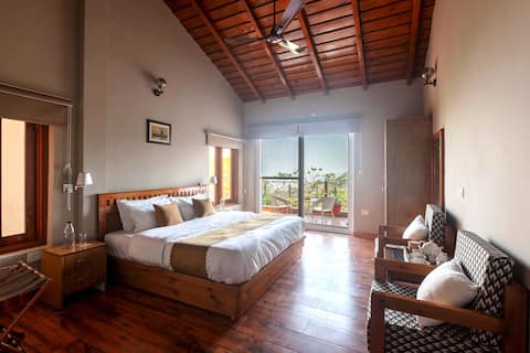 Stunning 2-BHK villa amidst lush greenery,Nainital