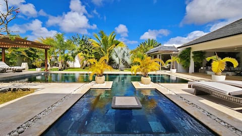 Clos Du Littoral 5-bedroom Villa