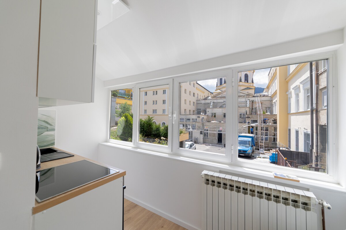 Old Town Vakat Modern 1-Bedroom Apartment