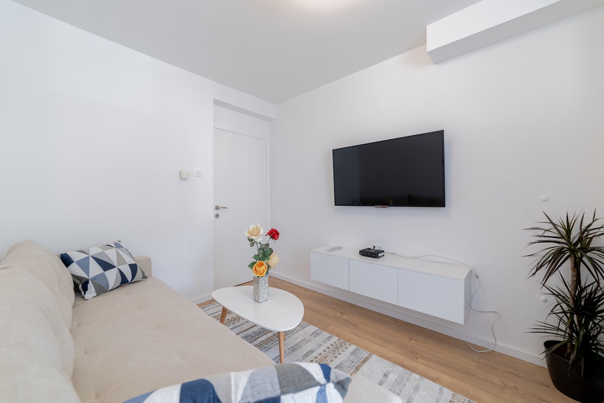 Old Town Vakat Modern 1-Bedroom Apartment