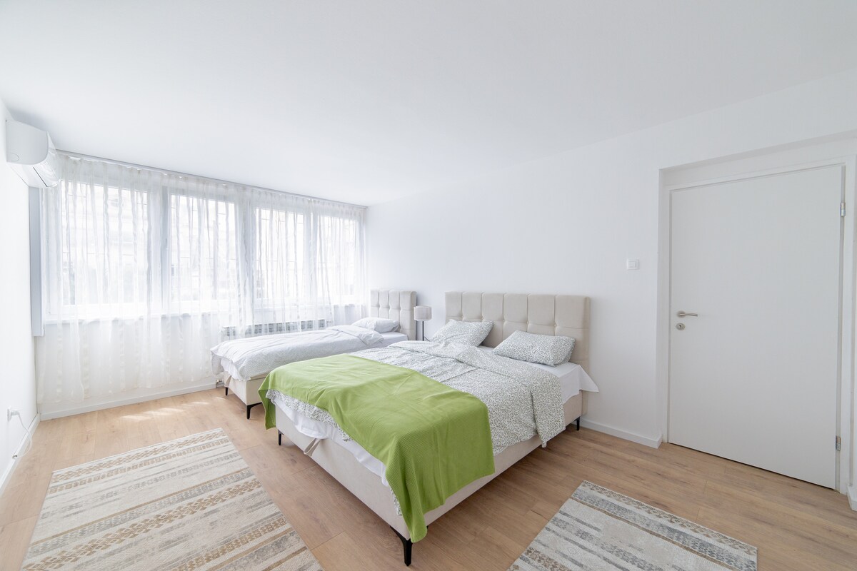 Old Town Vakat Modern 1-Bedroom Apartment