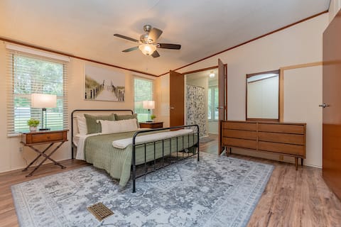 Quiet Setting & Cozy Living