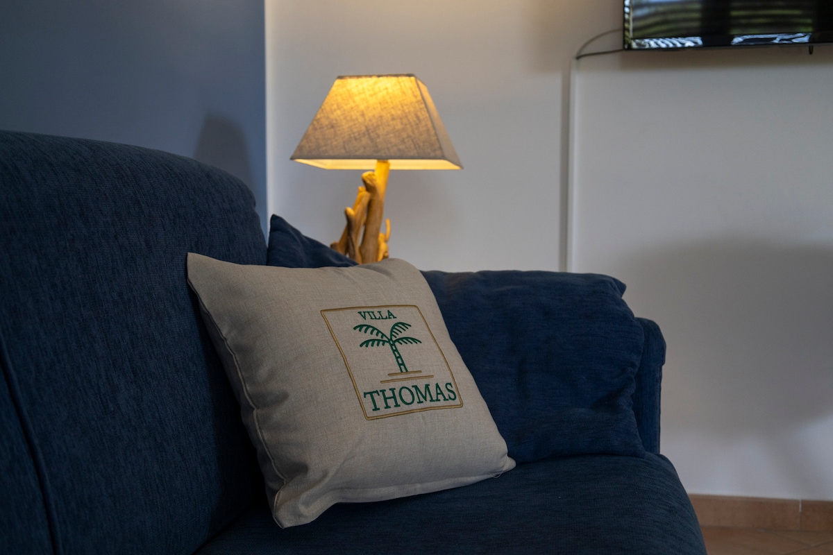 Proprietà Airbnb di successo: Villa Thomas, 50m From The Sea! a Campofelice Di Roccella
