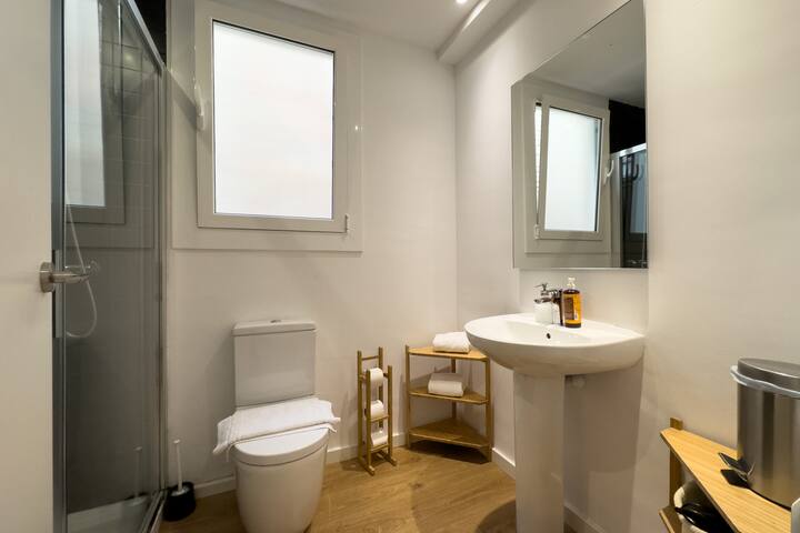 Great 3 bedroom flat in Sants gallery image 5