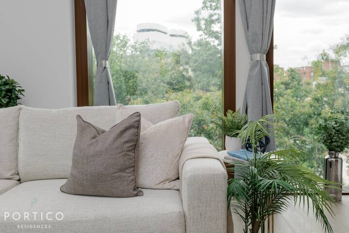 Stunning 3 bedroom apartment with swimming pool gallery image 3