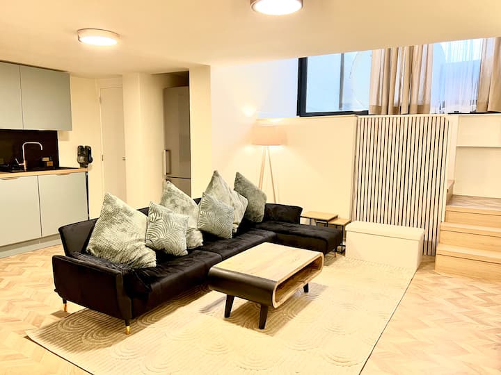 2 Bed Apartment-brussels Citycenter- Jacuzzi-sauna - Forest