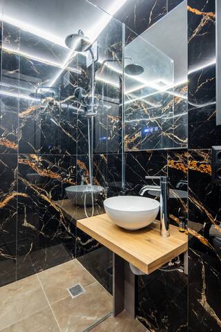 The Acropolis Pathway – Signature Apt with Balcony gallery image 5