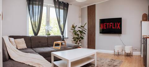 Leistungsstarkes Airbnb: sunny & cozy | Netflix | WIFI | City | 4 Person in Südostviertel