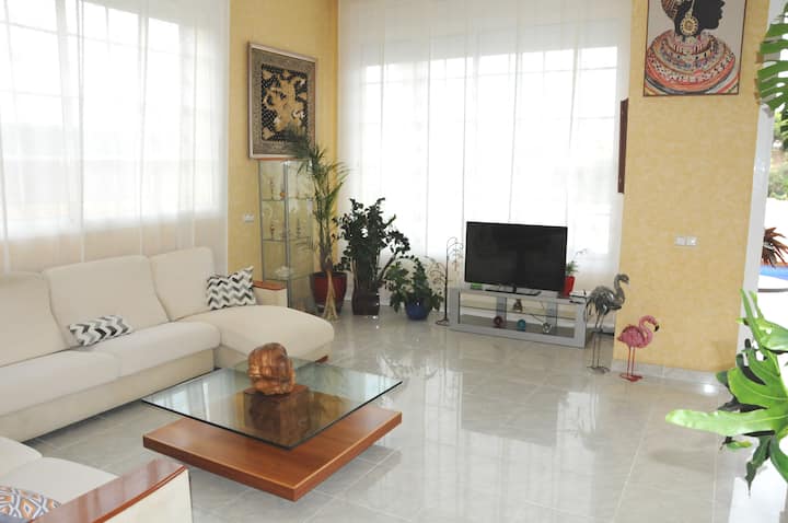 Magnífica Casa Con Piscina - Llançà