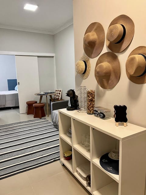 Airbnb em destaque: MVC 20/601 Beautiful Apartment with 1 Bedroom, living room, kitchen em Copacabana